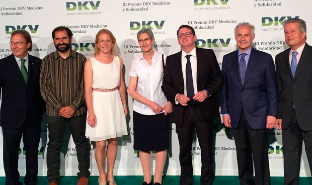 DKV une solidaridad y Medicina para transformar la sanidad española
