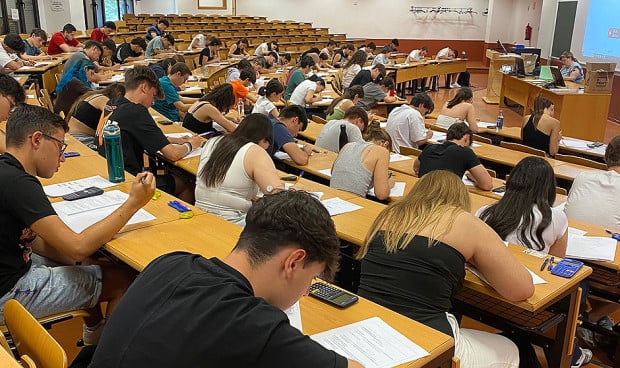 Algunas comunidades autónomas, como Castilla-La Mancha, ya han publicado los primeros modelos de examen para entrar a Medicina en 2025