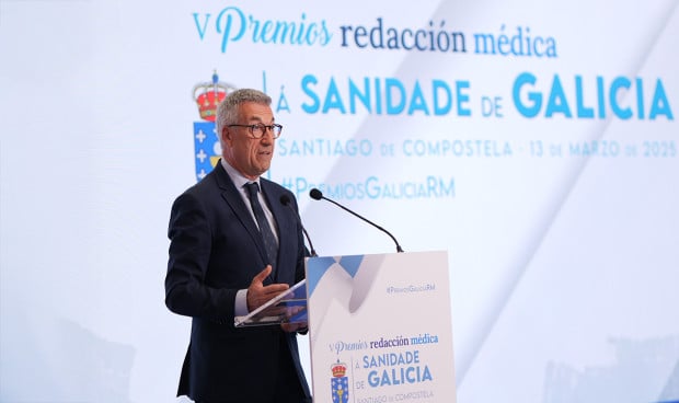 Luis Verde, gerente del Área Sanitaria de A Coruña. El Chuac destaca en la sanidad gallega por su innovación asistencial y sus avances en cirugía robótica, entre otros. Conoce por qué ha sido el galardonado