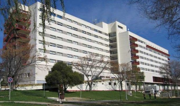 El Complejo Hospitalario de Huelva reordena a 630 profesionales