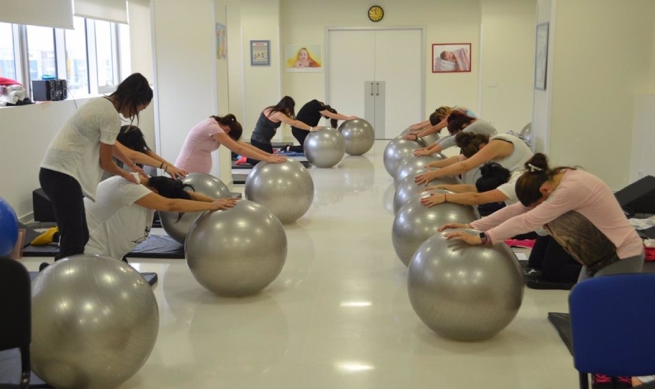 Por qué deberías practicar pilates aunque no sufras dolor de espalda? -  Clinic Center Madrid