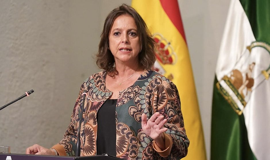 La consejera de Salud de Andalucía, Catalina García, actualiza la bolsa de empleo del SAS
