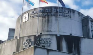 Fachada del edificio de la Consellería de Sanidade de Galicia.