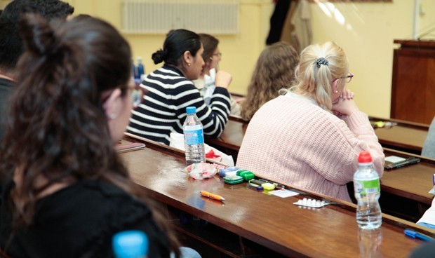 Fecha del examen MIR: uno de cada 3 aspirantes prefiere el 15 de febrero