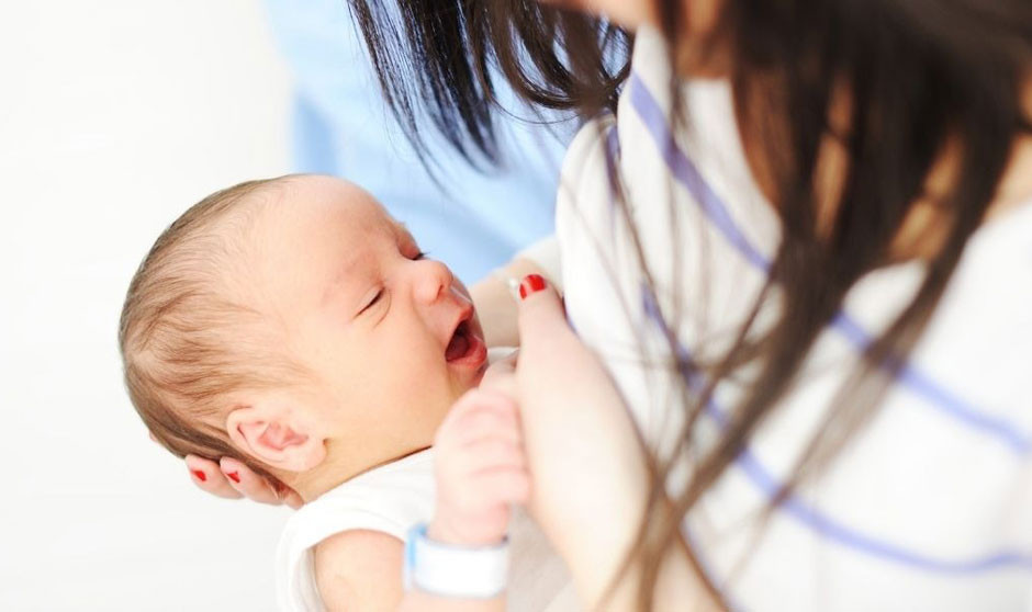 La lactancia materna: Una práctica vital con el apoyo creciente de asesoras especializadas.