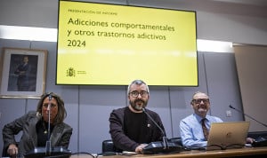 Padilla durante la presentación del informe, que concluye con un aumento de los ingresos por ludopatía