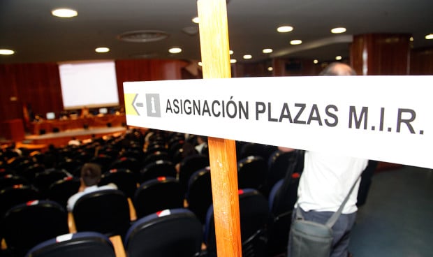 El inicio de los actos de asignación de plazas MIR 2025 apunta al 5 de mayo.