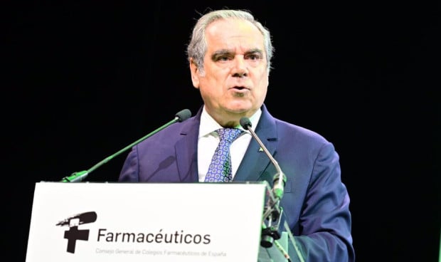 El presidente del Consejo General de Colegios Farmacéuticos, Jesús Aguilar.