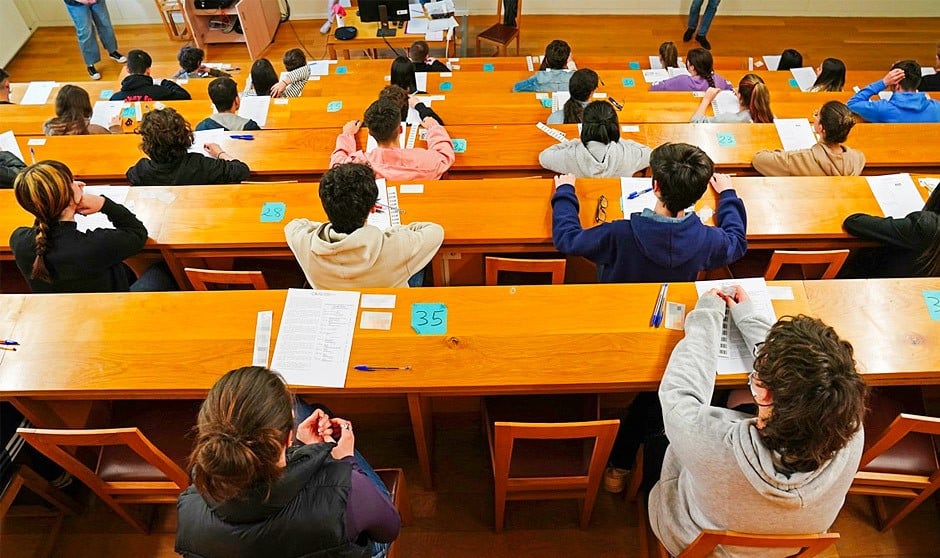 Los estudiantes de Medicina de la Universidad de Loyola terminarán antes el curso y contarán con más presencialidad