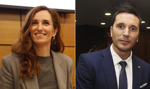 Mónica García, ministra de Sanidad, y Fernando Ramos, presidente de la Asociación Española de Fisioterapeutas (AEF)