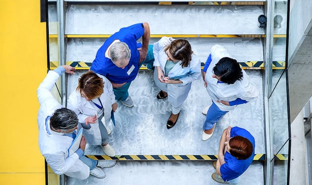 La GVA aprueba la estrategia de salud laboral para prevenir enfermedades en sanitarios