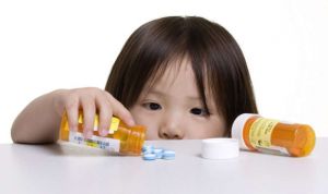La industria farmacéutica colabora en el impulso del medicamento pediátrico