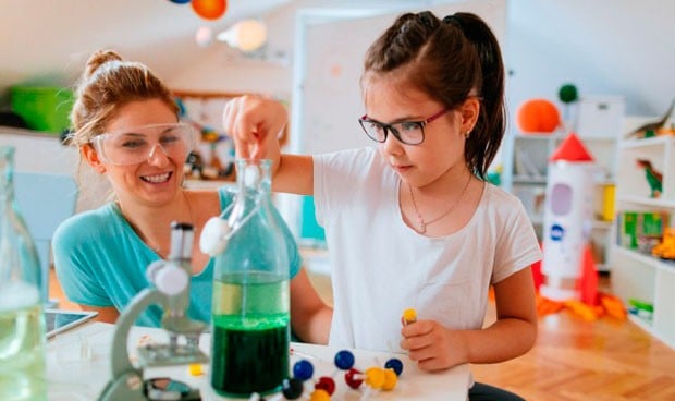 La industria farmacéutica, comprometida con el talento femenino