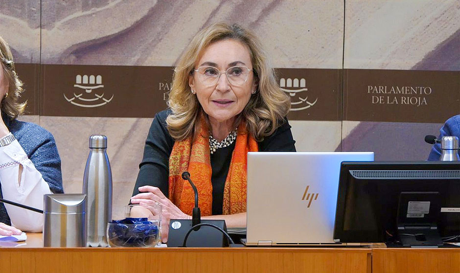 María Martín, consejera de Salud y Políticas Sociales de La Rioja.  La Ley de Cuidados Paliativo de La Rioja da un paso más para alcanzar su aprobación