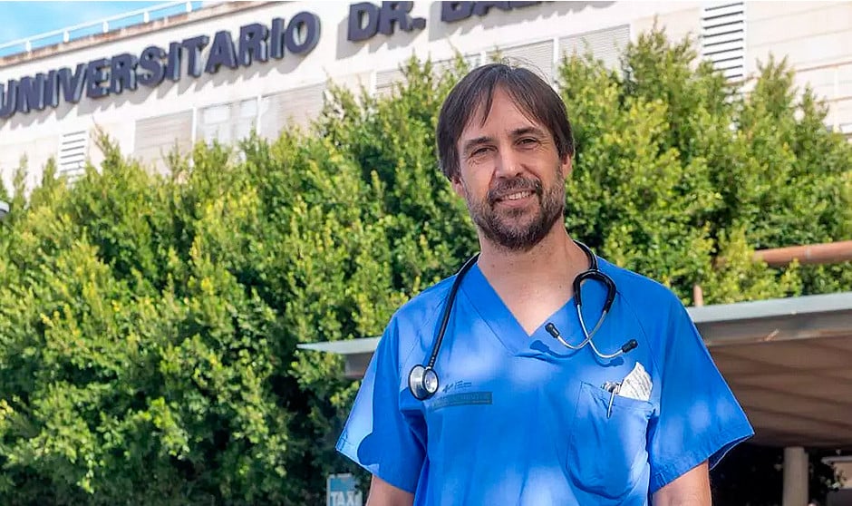 Enrique de Madaria Pascual, gastroenterólogo en el Hospital General Universitario Dr. Balmis de Alicante.