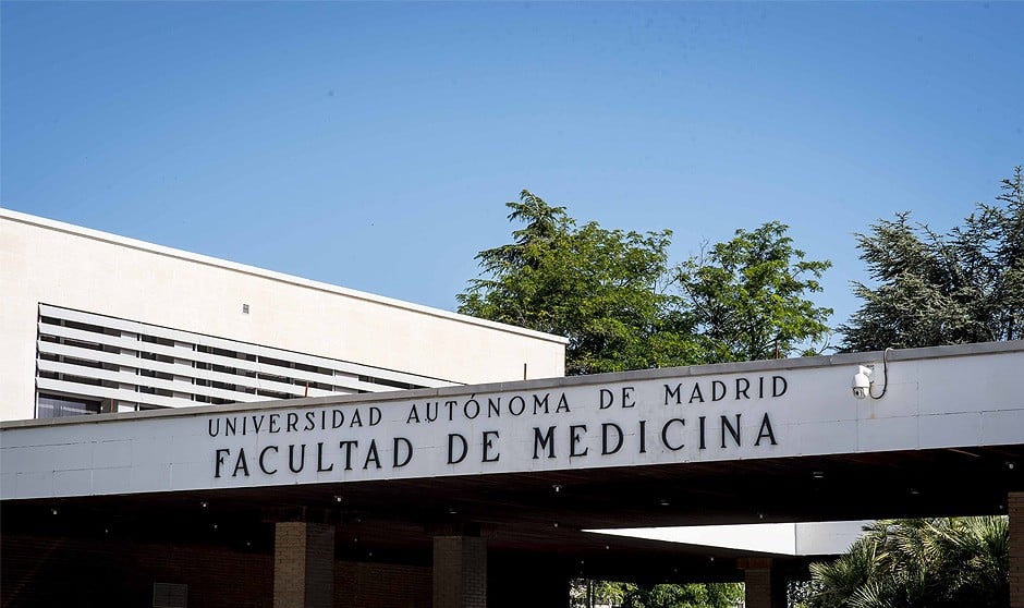 Estudiantes de Medicina de la UAM trasladan los consejos que a ellos le sirvieron para hacer un examen 'de diez'