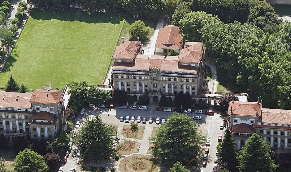  La Universidad de Santiago de Compostela es la única de Galicia que ofrece Medicina.