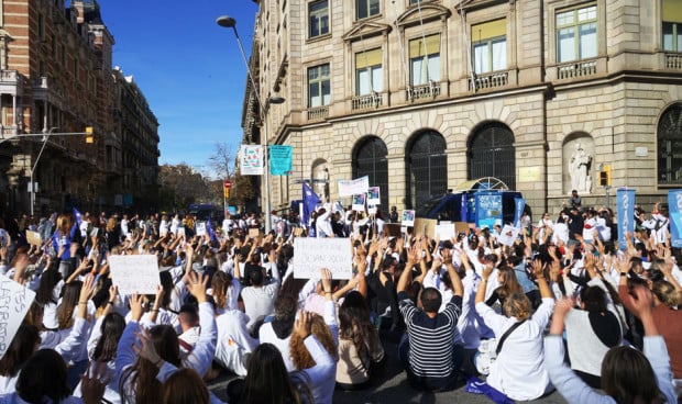 Nueva huelga de TCAE y técnicos superiores sanitarios en Cataluña a partir del 3 de marzo