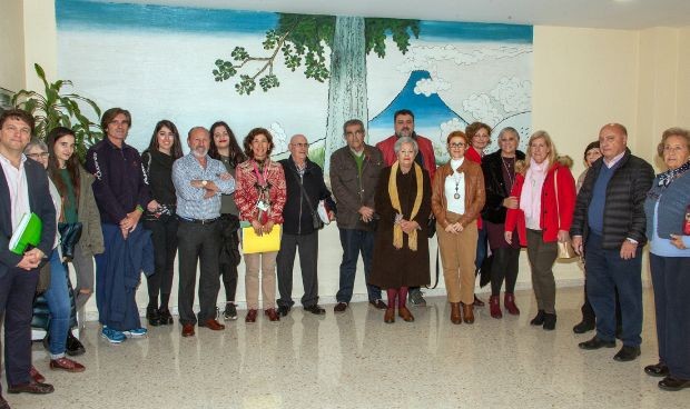 Los voluntarios del Virgen del Rocío se forman en la nueva legislación 