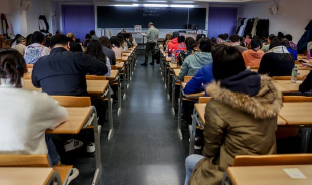 Madrid 'pincha' en la estabilidad laboral de sus estudiantes sanitarios