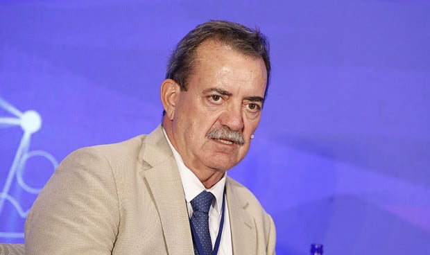 Manuel Molina, delegado territorial de Salud y Consumo de Sevilla