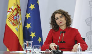  La ministra de Hacienda, María Jesús Montero, delimita el papel de Sanidad en los órganos de contratación pública. 