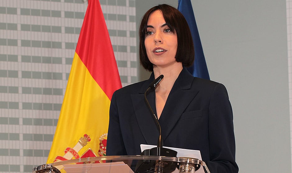  Diana Morant, ministra de Ciencia, firma una consulta pública para concretar el papel de Moncloa en las investigaciones científicas y de salud