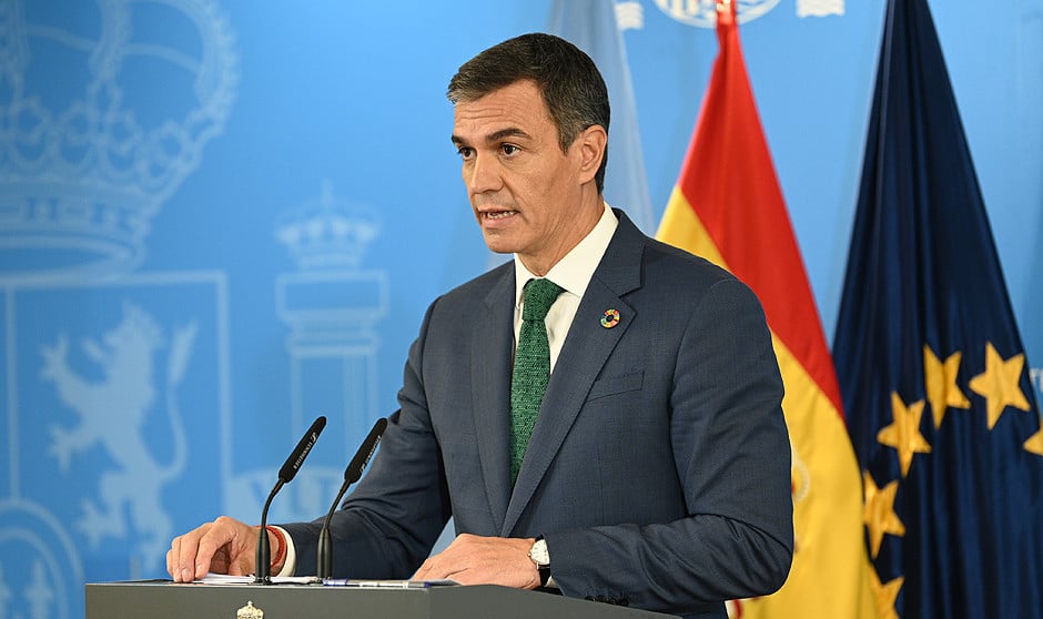  Pedro Sánchez, presidente del Gobierno, planea mejoras en procesos y costes del Fondo de Cohesión Sanitaria.