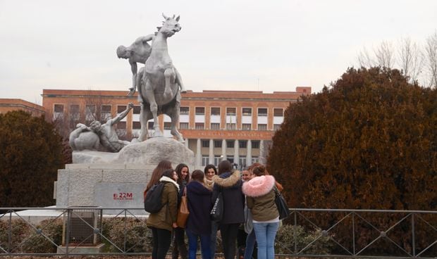 Nueva guía contra el machismo para las facultades de Medicina y Psicología