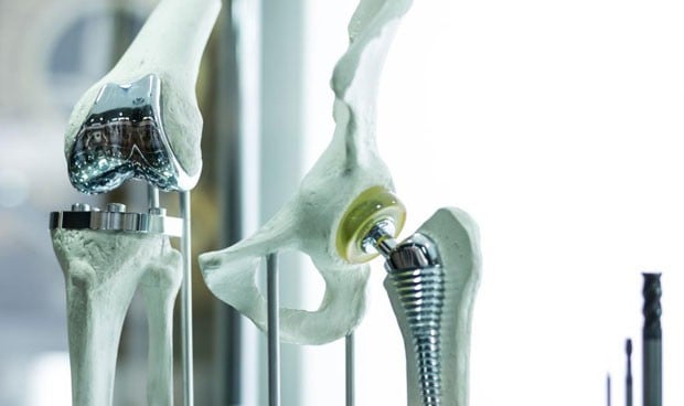 Primer laboratorio acreditado por ENAC para ensayos sobre prótesis humanas