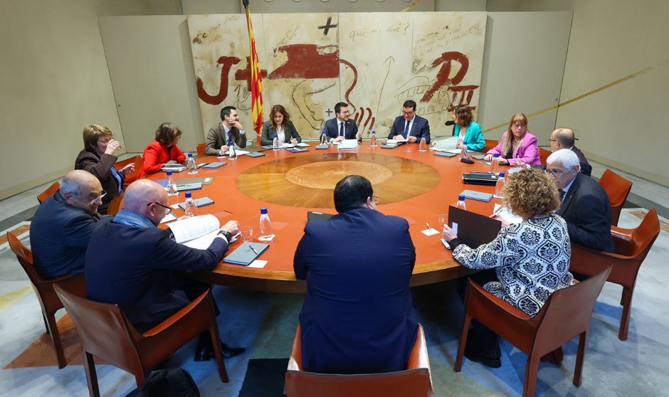 El Govern de Cataluña ratifica el acuerdo para "mejorar" las condiciones laborales del personal del ICS