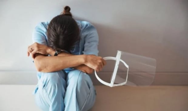 La relación entre las mujeres que ejercen Medicina y el suicidio