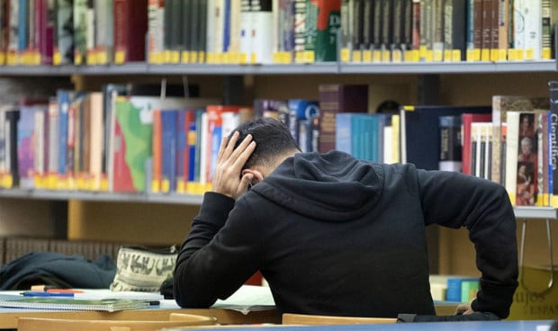 Las academias de preparación MIR analiza el tipo de estudio que deben seguir los aspirantes al examen con tan solo cuatro meses para el 'gran día'