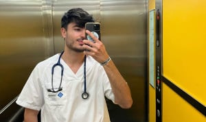 Alejandro Meseguer, estudiante de Medicina que repitió hasta tres veces la EBAU para entrar a Medicina. 