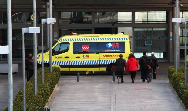 Rompen las gafas a un técnico de ambulancia que atendía un coma etílico