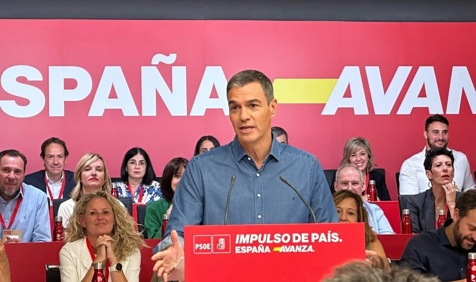  El presidente del Gobierno, Pedro Sánchez, contrapone su financiación "solidaria" al "mercadeo" de la sanidad.