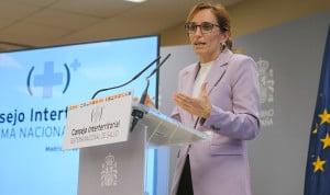  Mónica García, ministra de Sanidad, da más seguridad a su RD contra el intrusismo en Cirugía Estética.