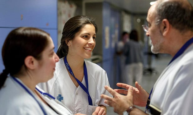 Los residentes MIR cuentan con hasta 46 hospitales en toda España en los que se garantiza una adecuada supervisión de sus guardias de Urgencias.