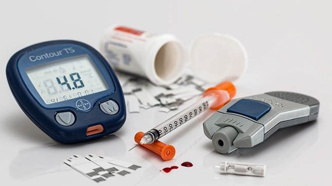¿Cómo se diagnostica la cetoacidosis diabética?